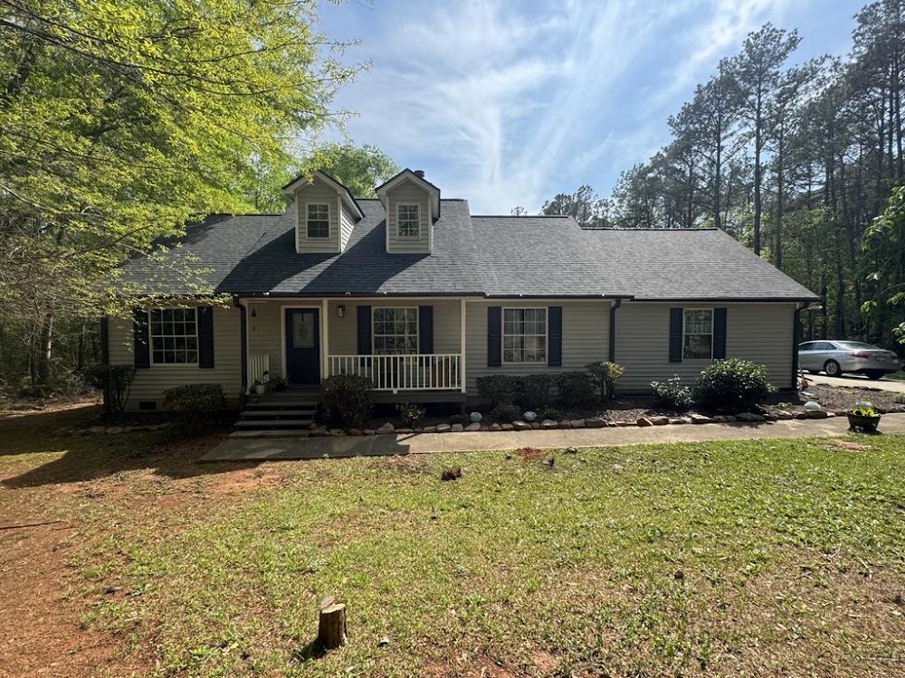 Red Roofing & Gutters