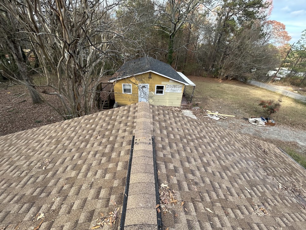 M&M Roofing And Gutters